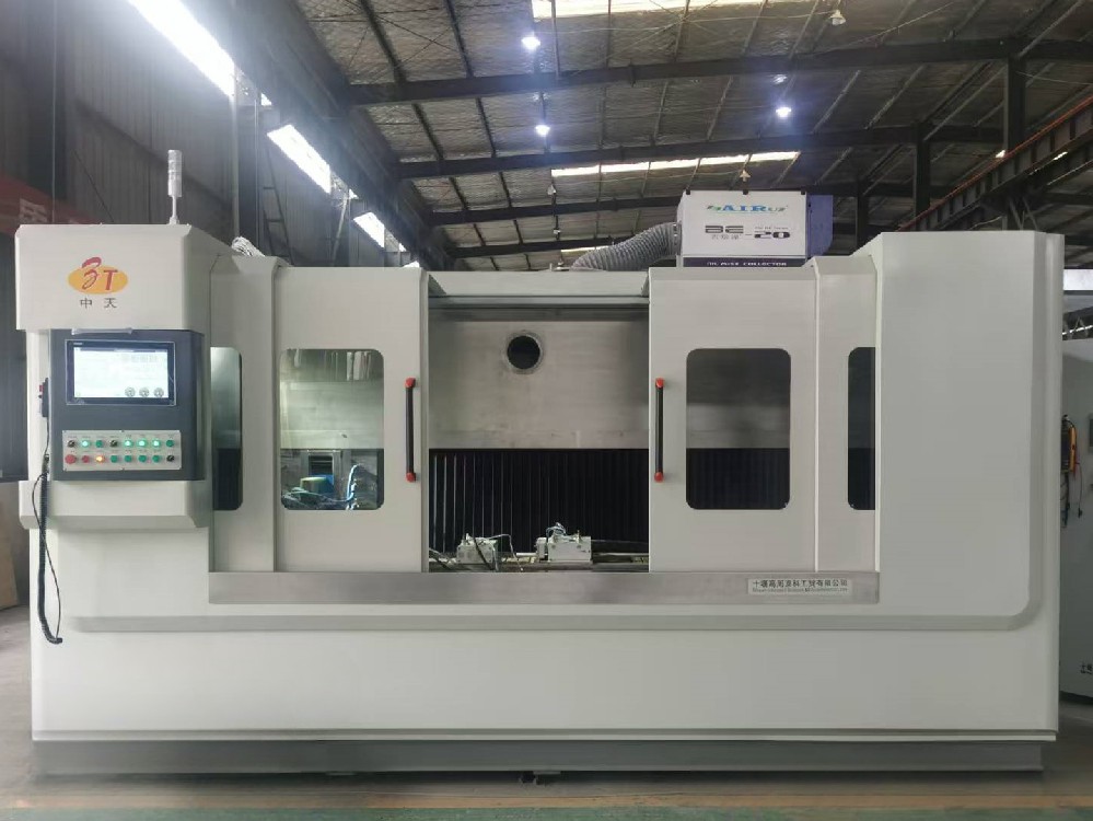 通用臥式淬火機(jī)床 通用臥式淬火機(jī)床